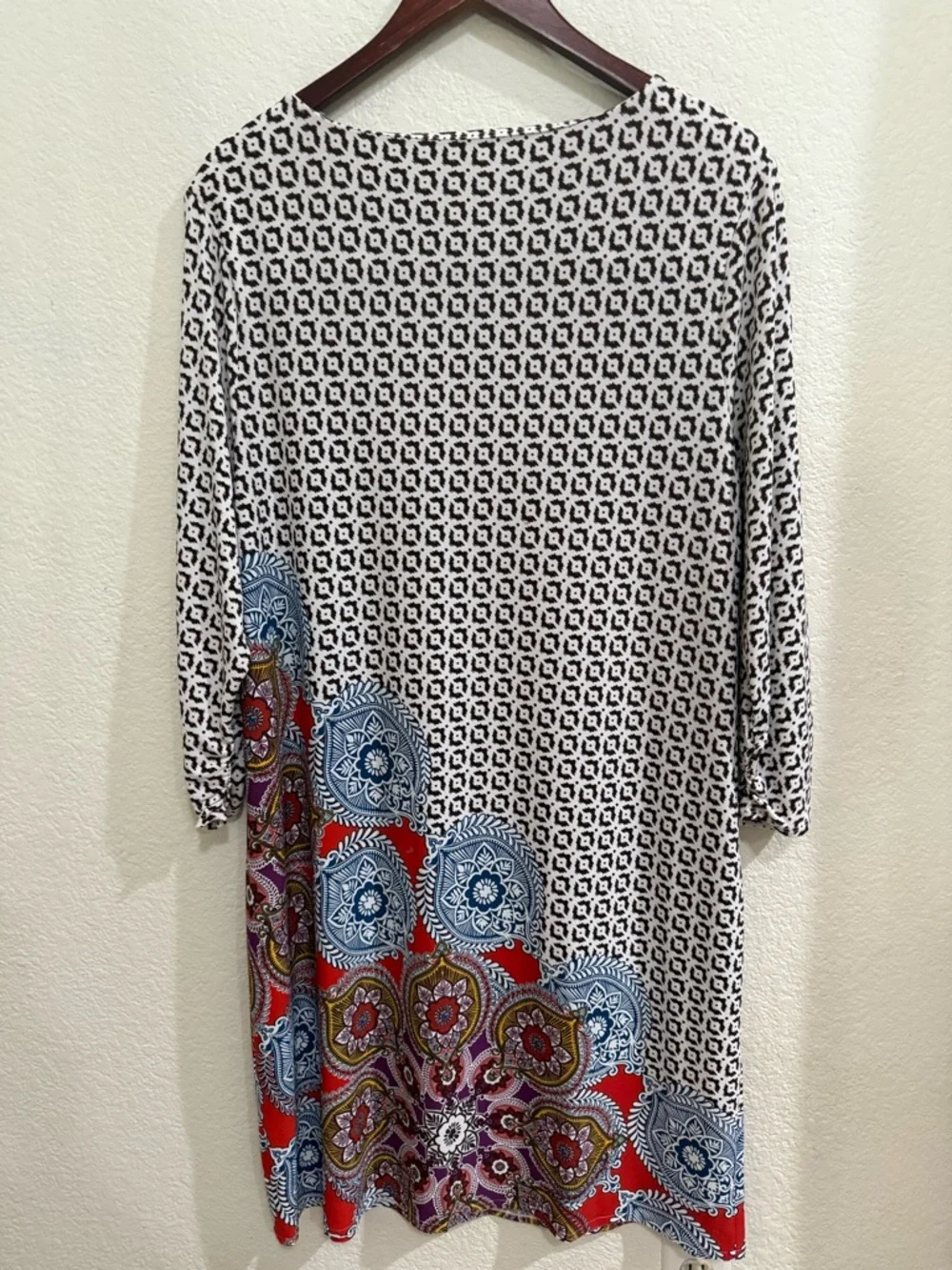 Chico’s Multicolor Stretch Boho Paisley Geometric Medallion Pattern - Picture 2 of 14